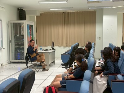 114.10.22 人文季講座 紀錄片《工寮》-蘇育賢導演圖片